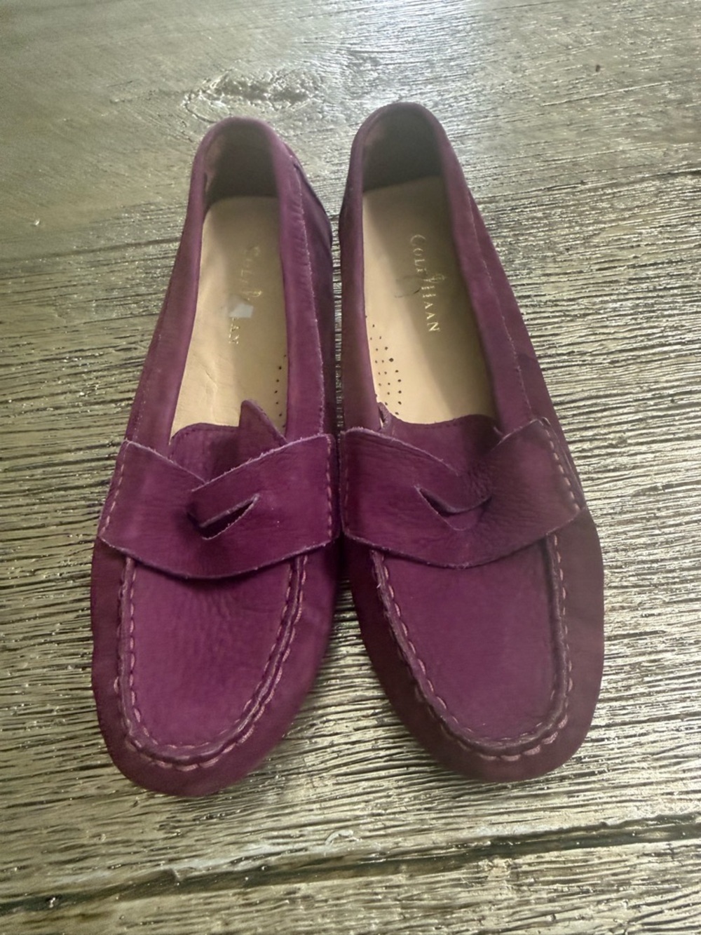 Cole Haan Women's Plum  leather Loafers size 5.5
